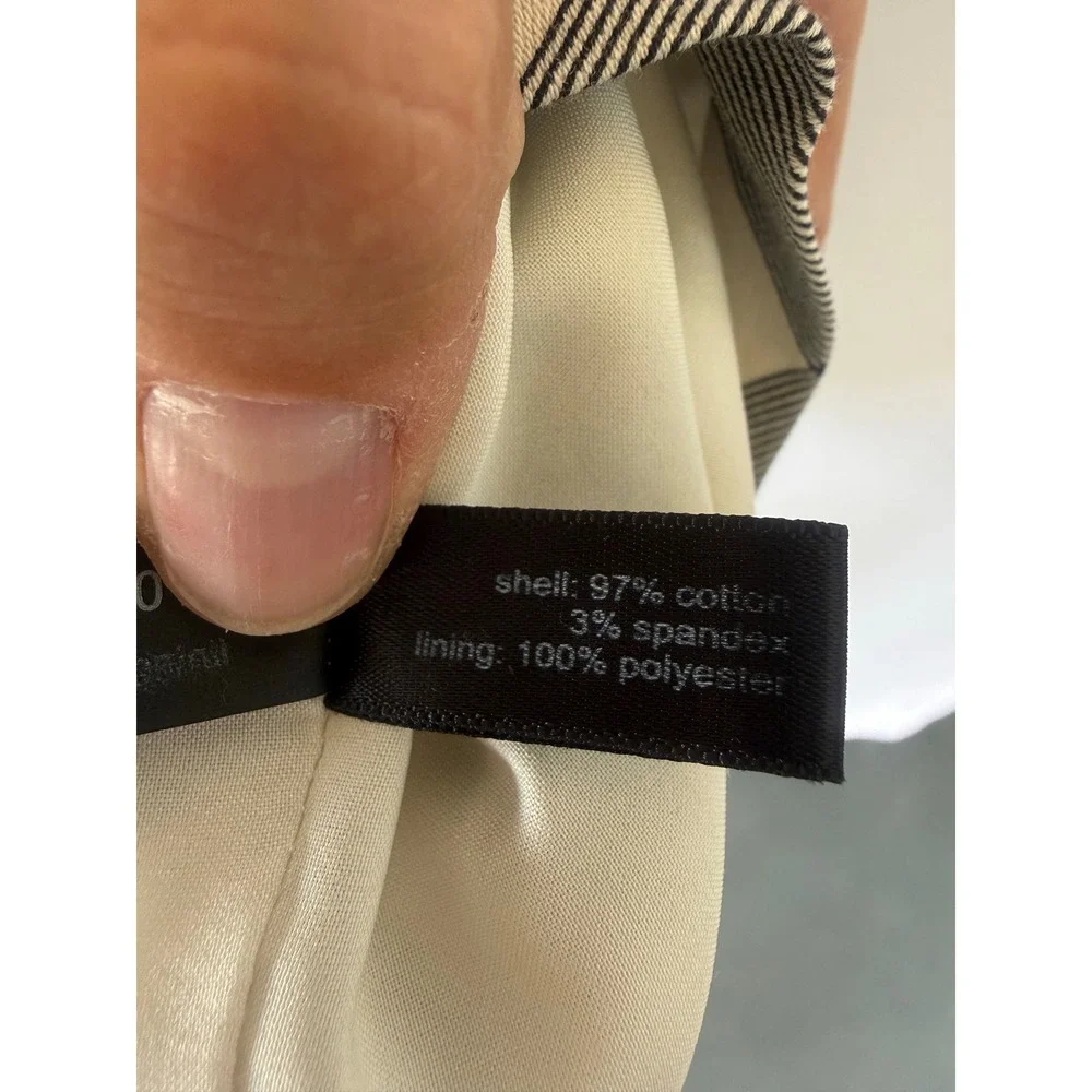 The Limited lining style or